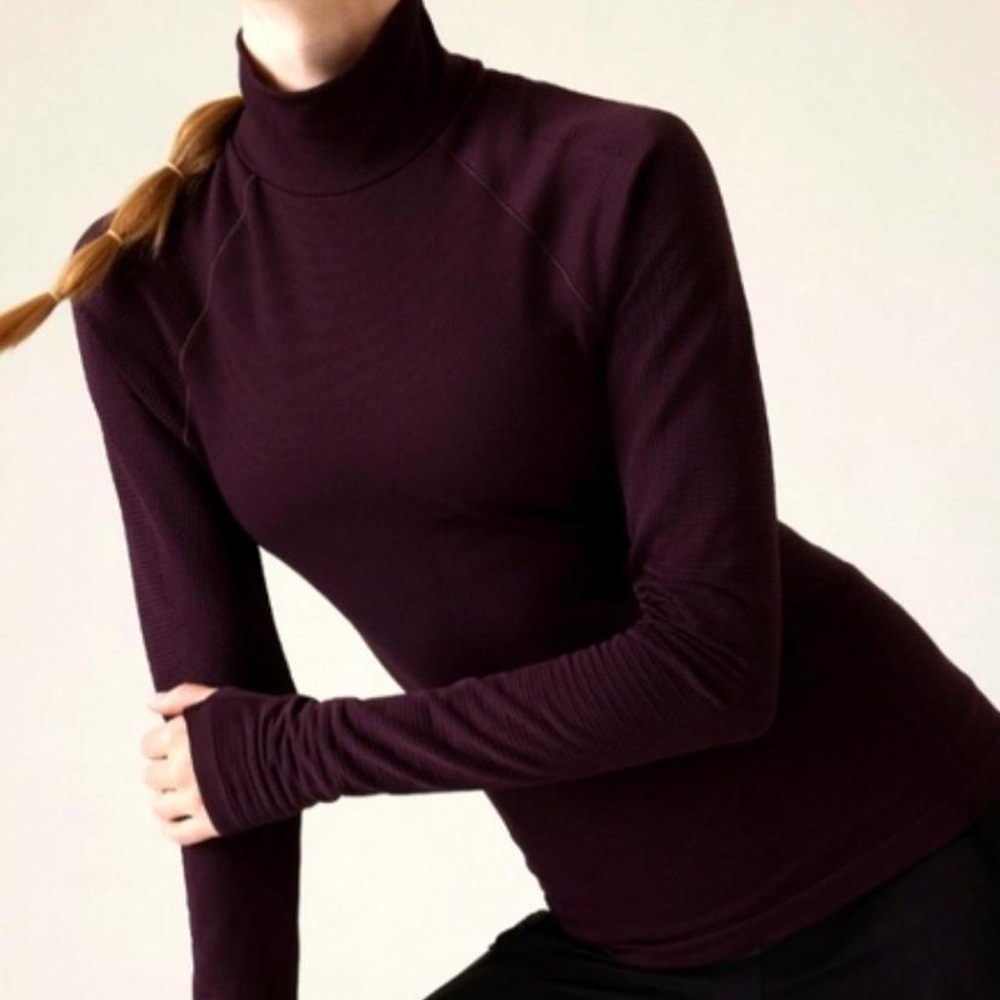 Athleta Flurry Seamless Turtleneck long sleeve